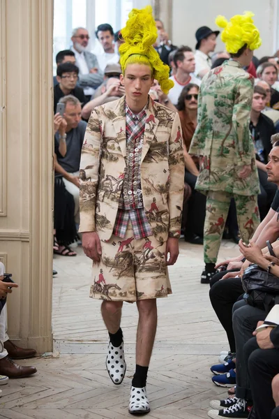 Look 2